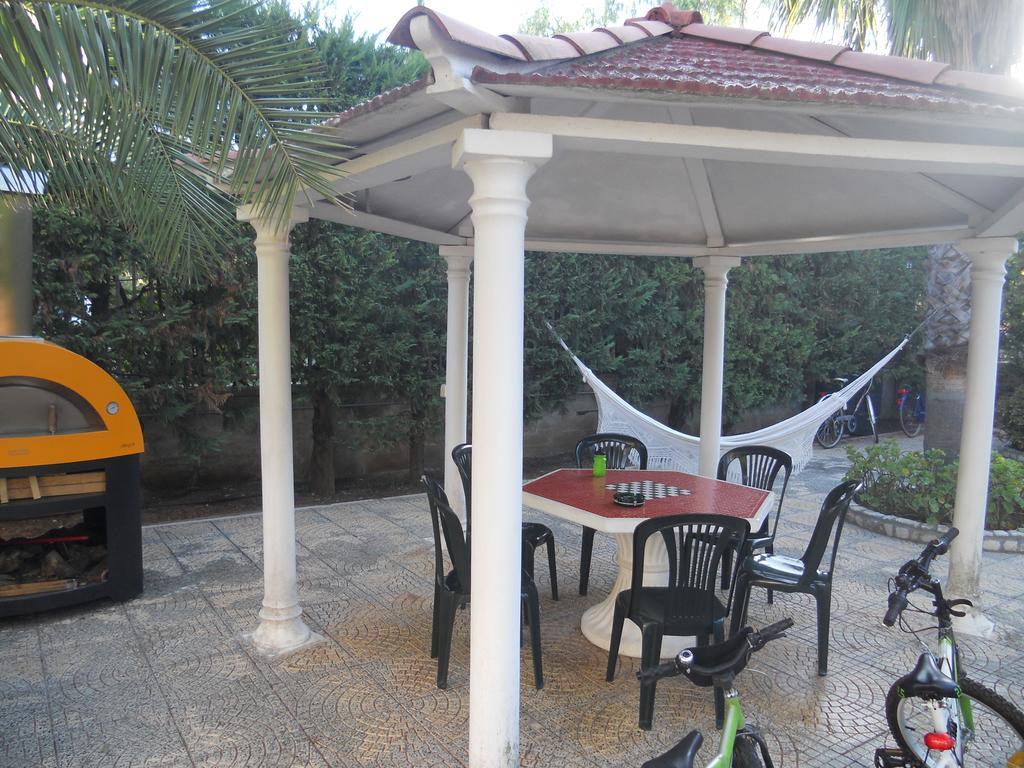 Villa Erry Трани Екстериор снимка