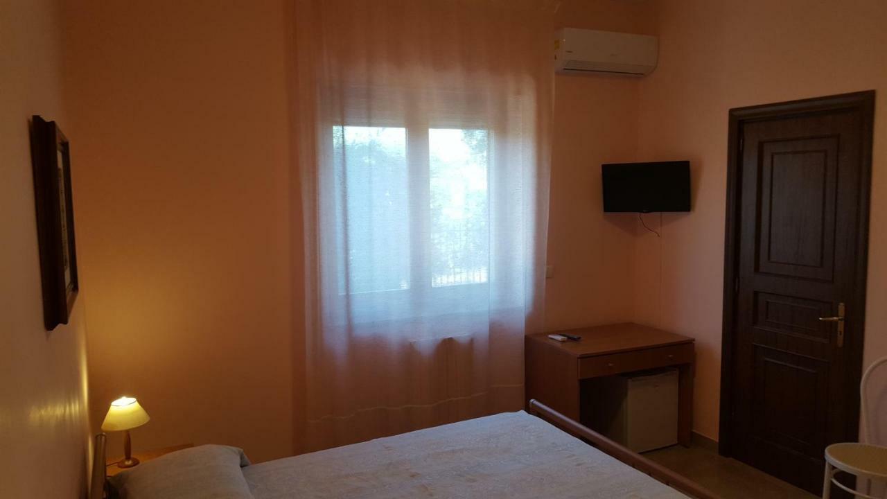 Villa Erry Трани Екстериор снимка